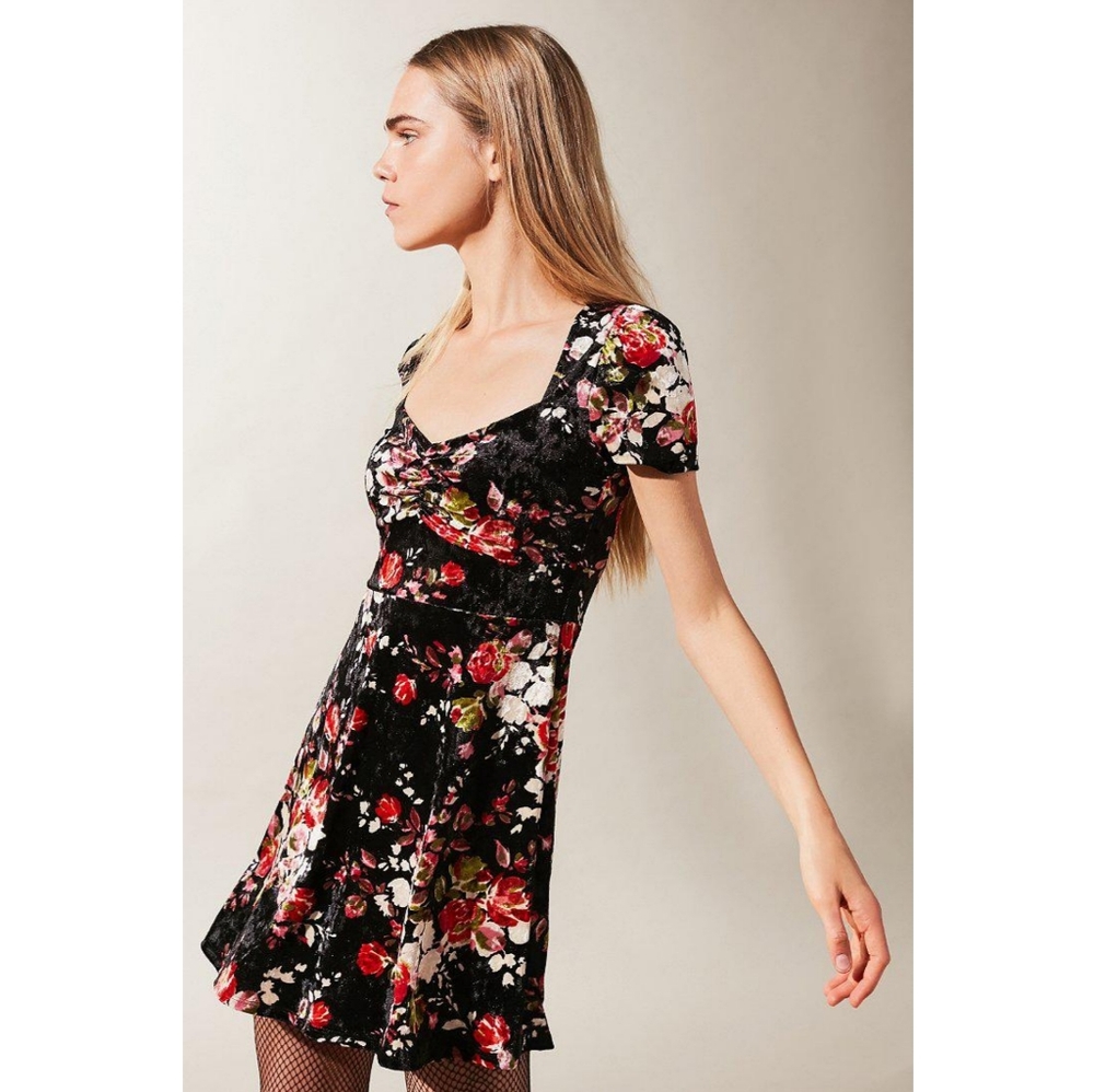 NWOT Urban Outfitters Maeve Crushed Velvet Dress